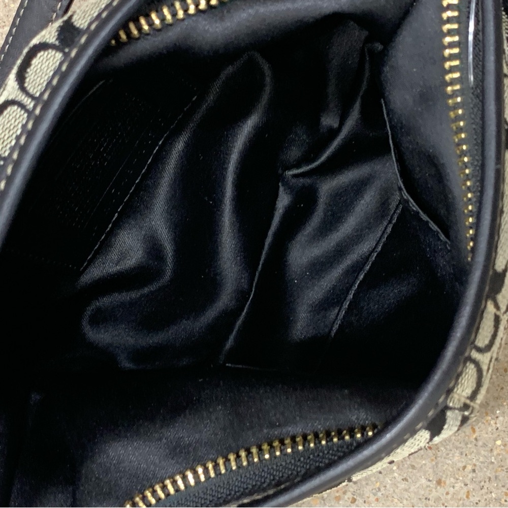 COACH Vintage Y2K Soho Hobo Black Signature Canvas Shoulder Bag Size Small - Picture 10 of 13